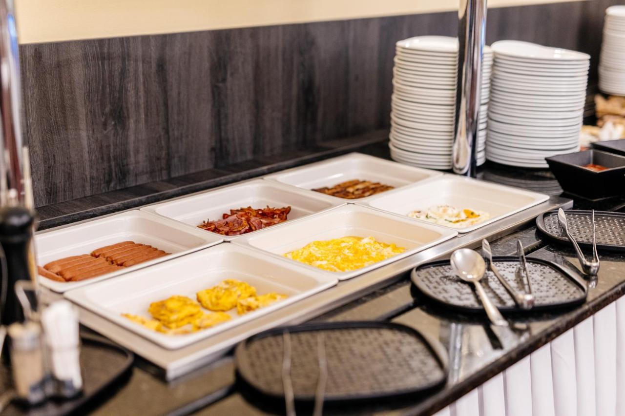 Grandhotel Zvon Ceske Budejovice Luaran gambar