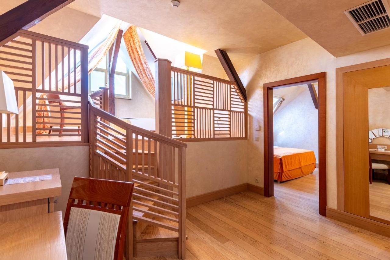 Grandhotel Zvon Ceske Budejovice Luaran gambar