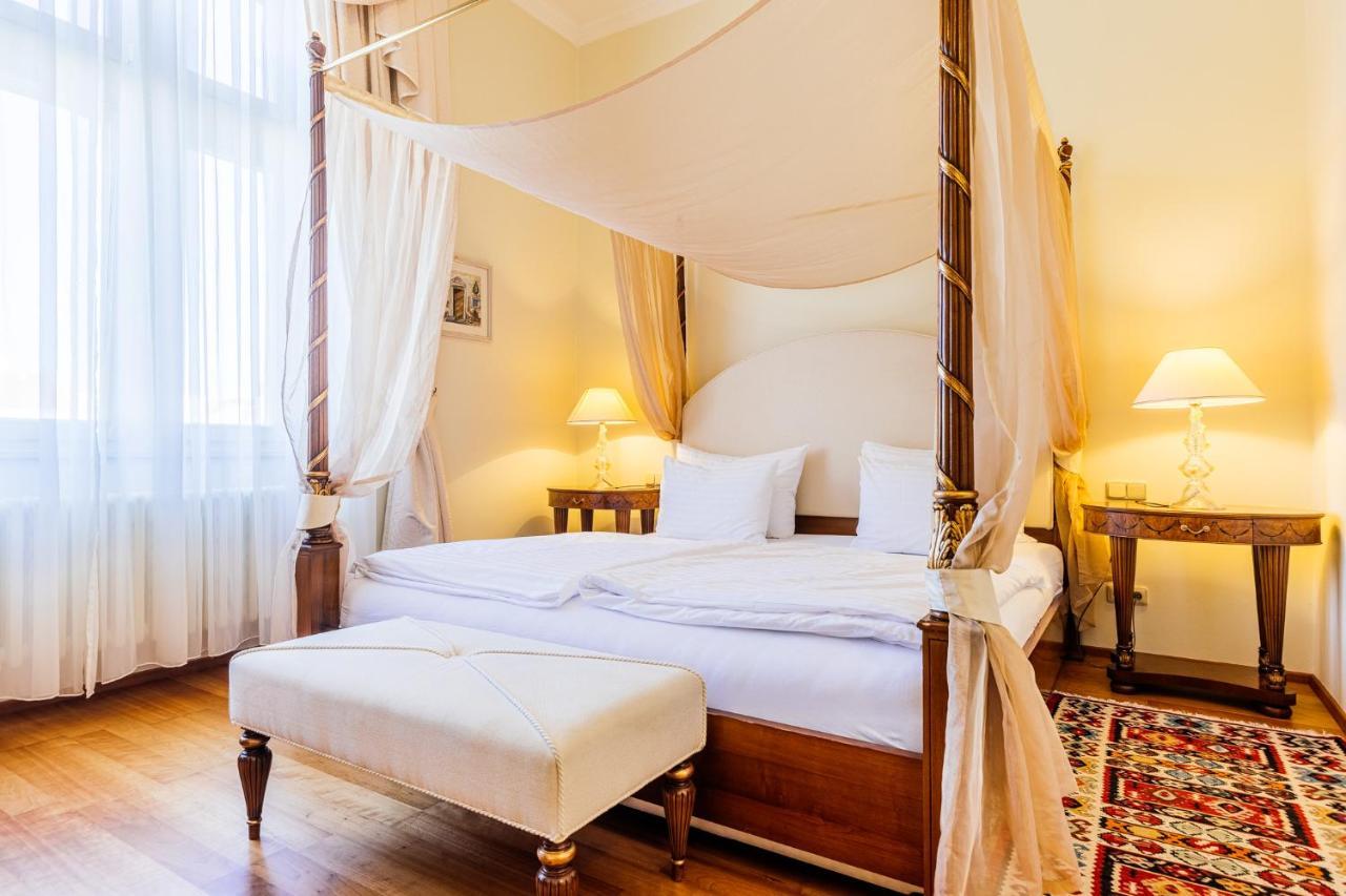 Grandhotel Zvon Ceske Budejovice Luaran gambar