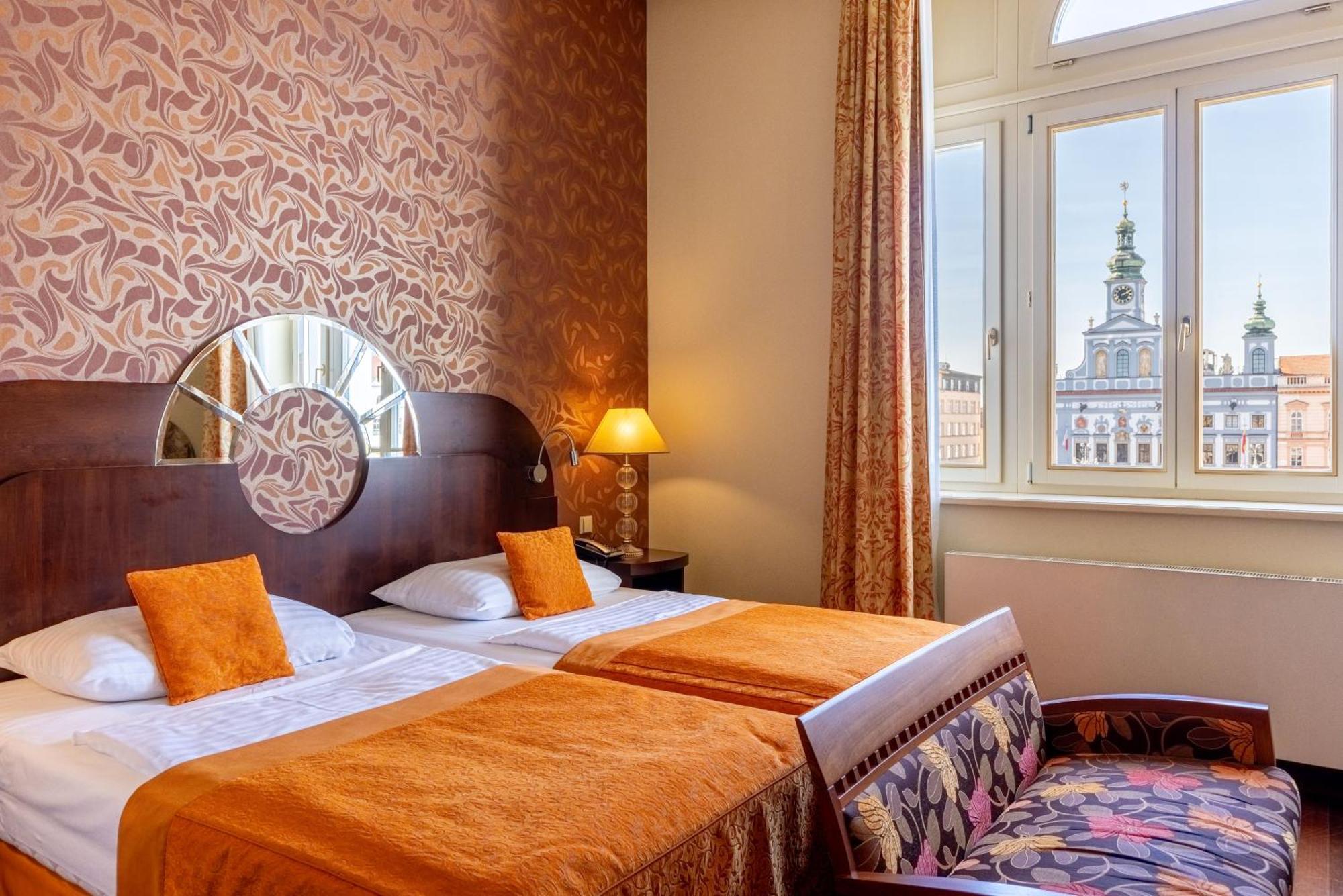 Grandhotel Zvon Ceske Budejovice Luaran gambar