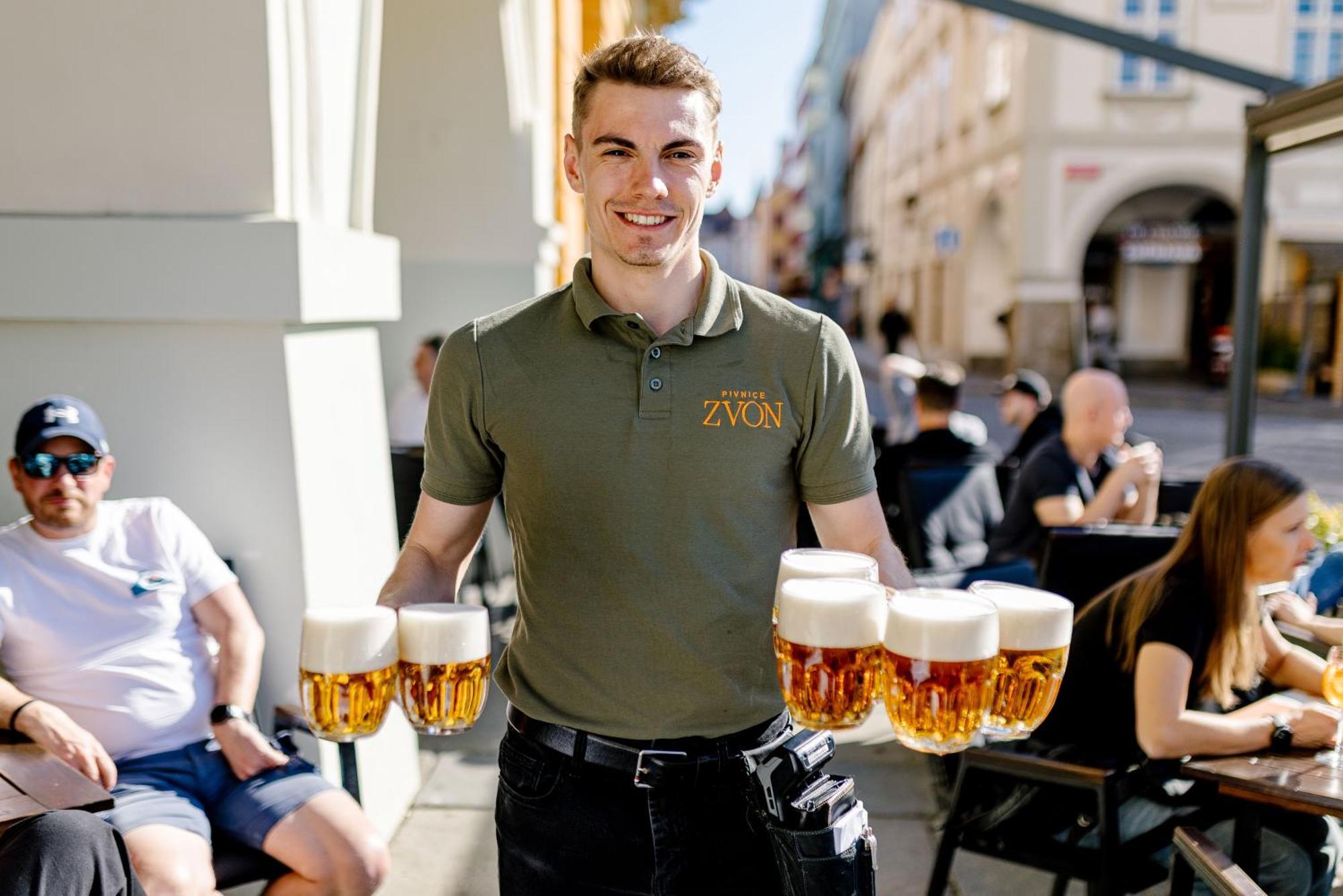 Grandhotel Zvon Ceske Budejovice Luaran gambar