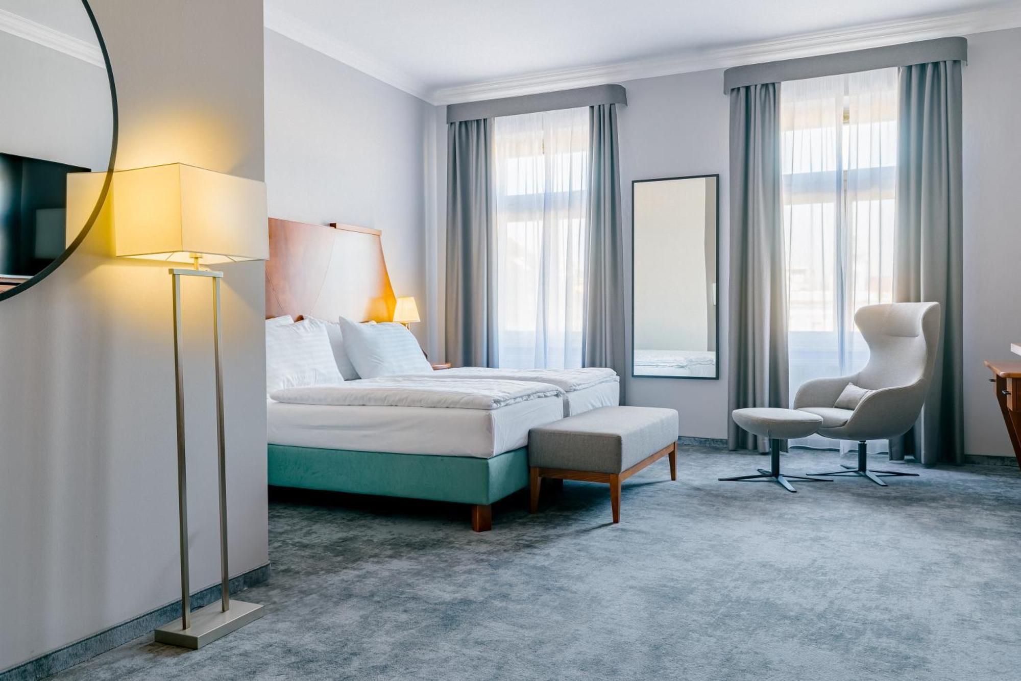 Grandhotel Zvon Ceske Budejovice Luaran gambar